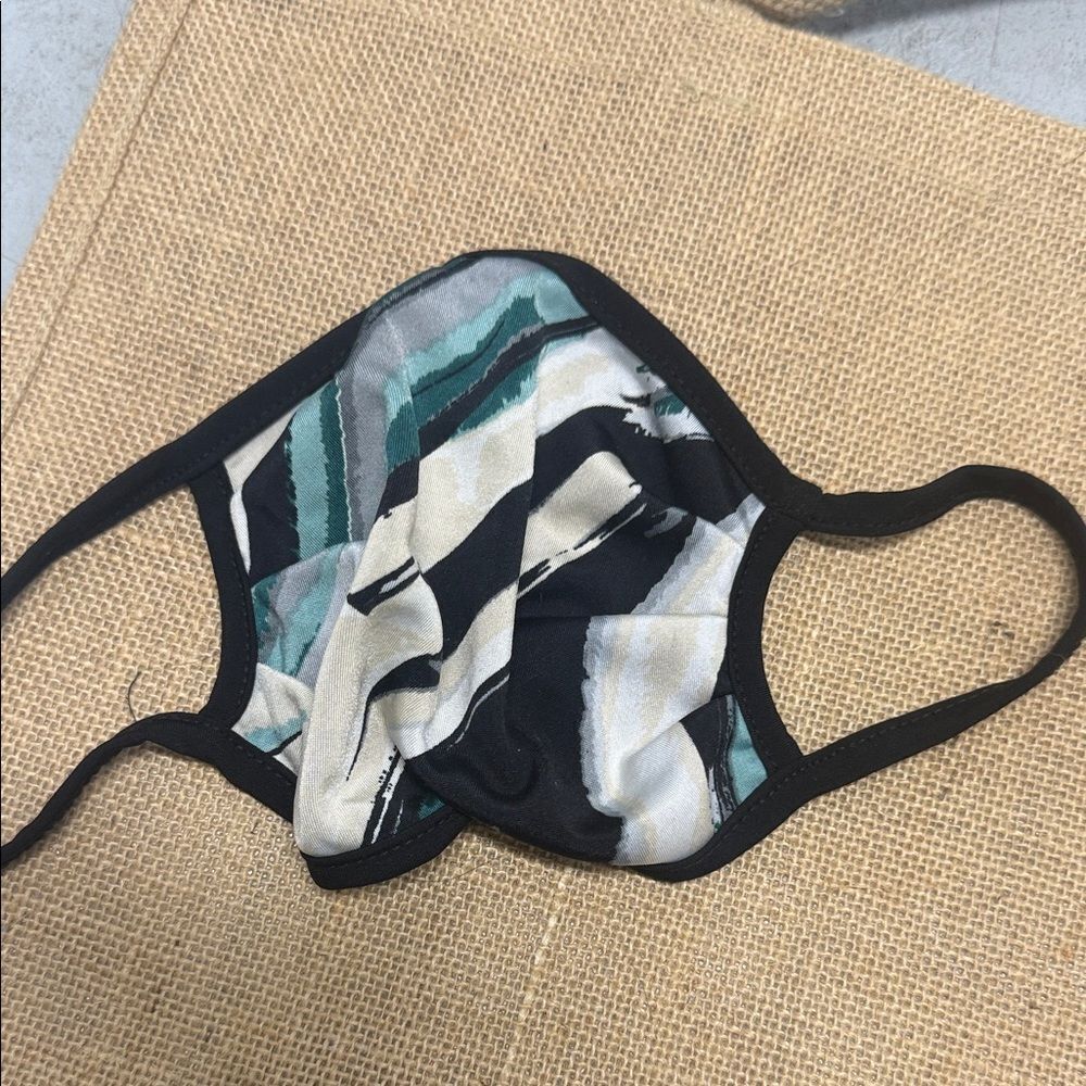 BRAND NEW Face Mask - Soft Silky Material - Blue Black White Design NEW